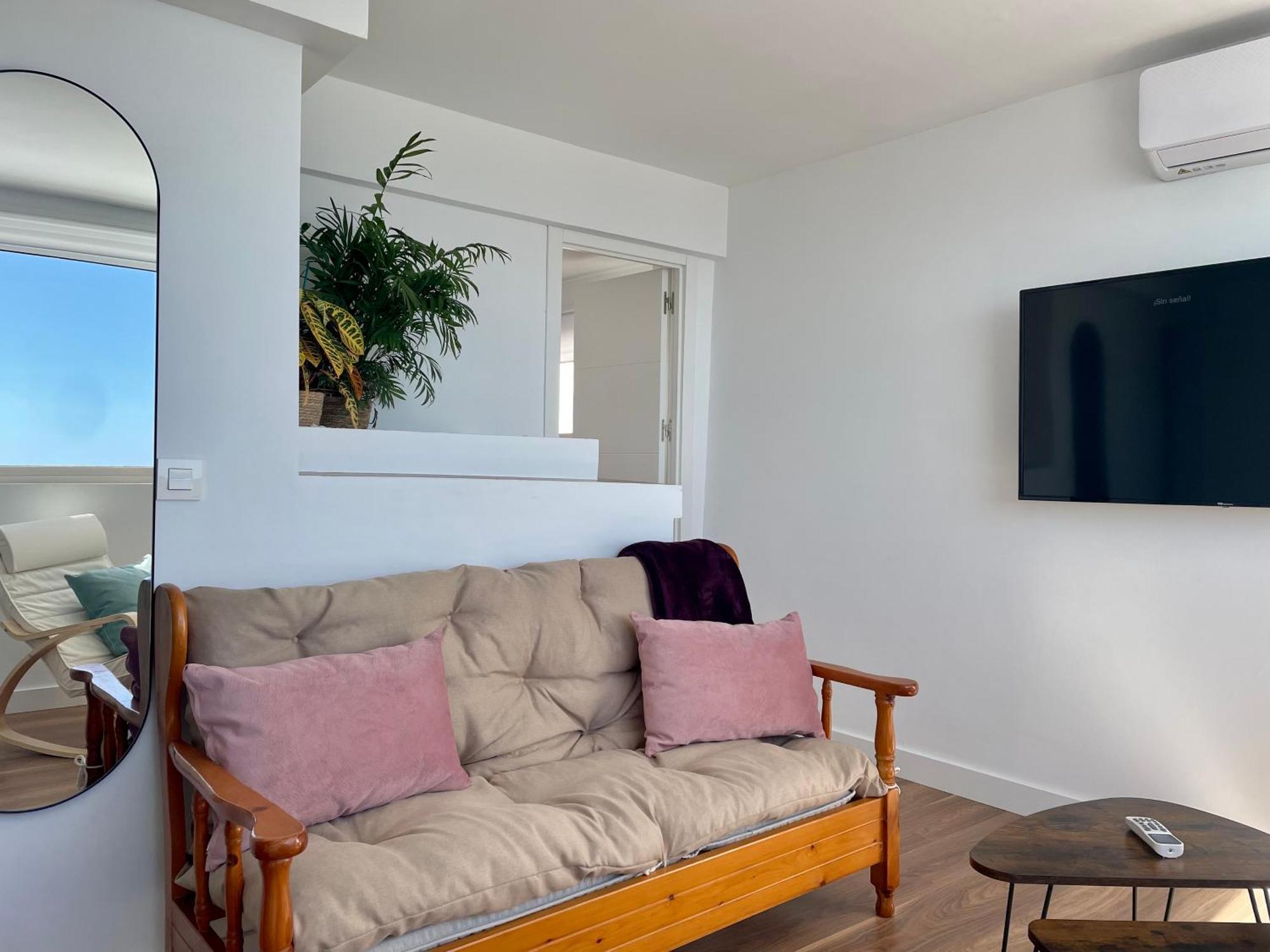 Apartamento Calma Carihuela Beach - 10 Metros De La Playa توريمولينوس المظهر الخارجي الصورة