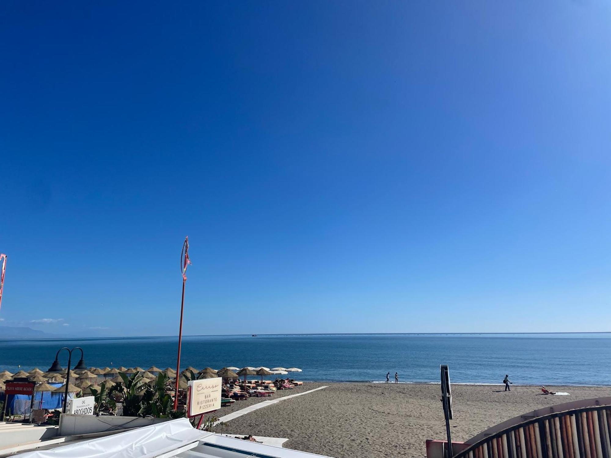 Apartamento Calma Carihuela Beach - 10 Metros De La Playa توريمولينوس المظهر الخارجي الصورة