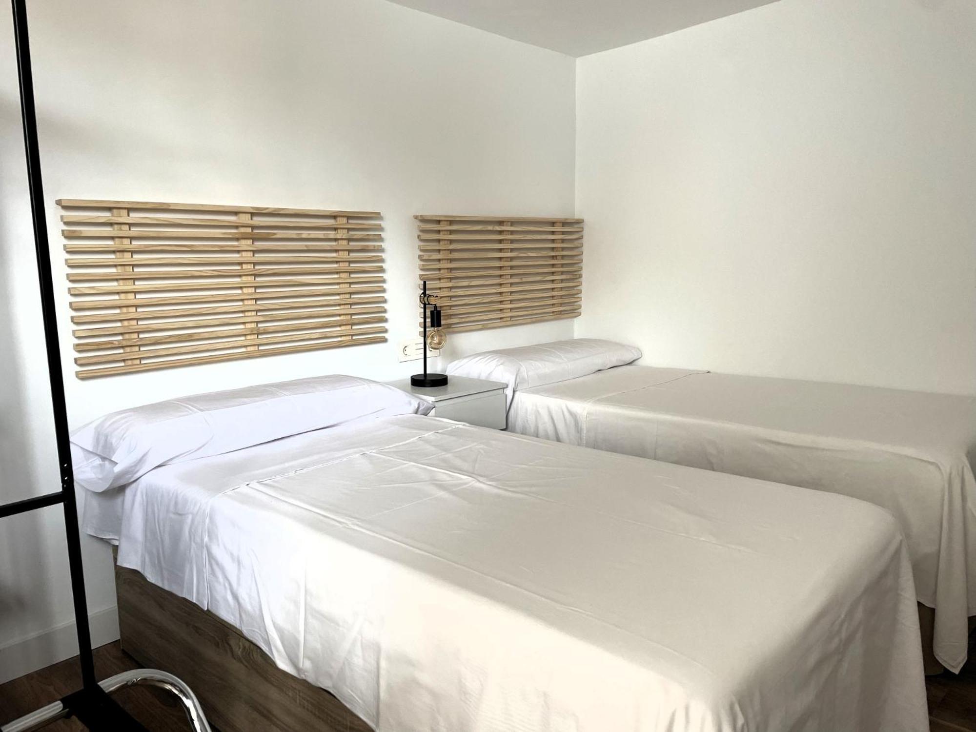 Apartamento Calma Carihuela Beach - 10 Metros De La Playa توريمولينوس المظهر الخارجي الصورة