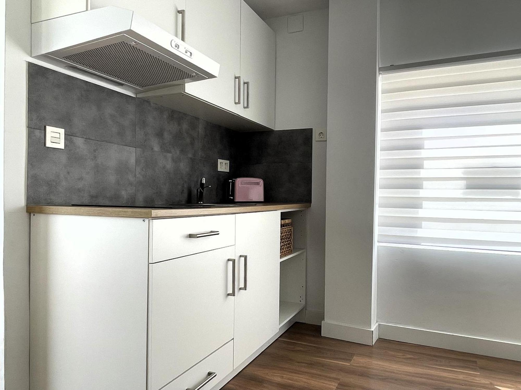Apartamento Calma Carihuela Beach - 10 Metros De La Playa توريمولينوس المظهر الخارجي الصورة