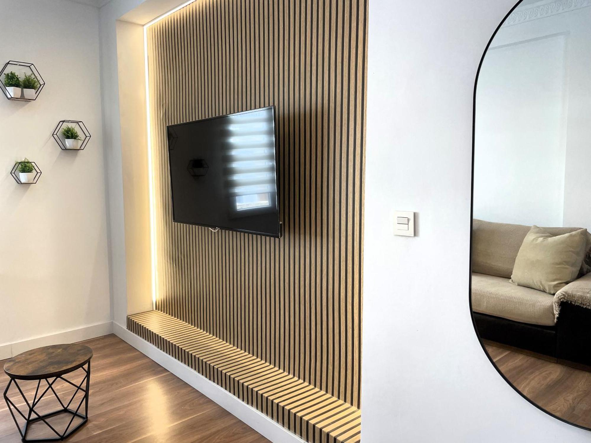 Apartamento Calma Carihuela Beach - 10 Metros De La Playa توريمولينوس المظهر الخارجي الصورة